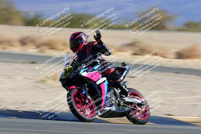 media/Jan-08-2022-SoCal Trackdays (Sat) [[1ec2777125]]/Turn 4 (1145am)/